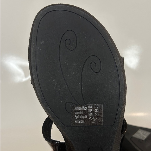 Montego Bay Club Glossy Black Sandals with Jewel Detail - Picture 8 of 9